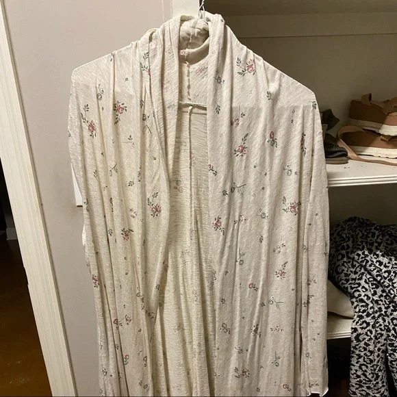 Cardigans - Picture 2 of 5